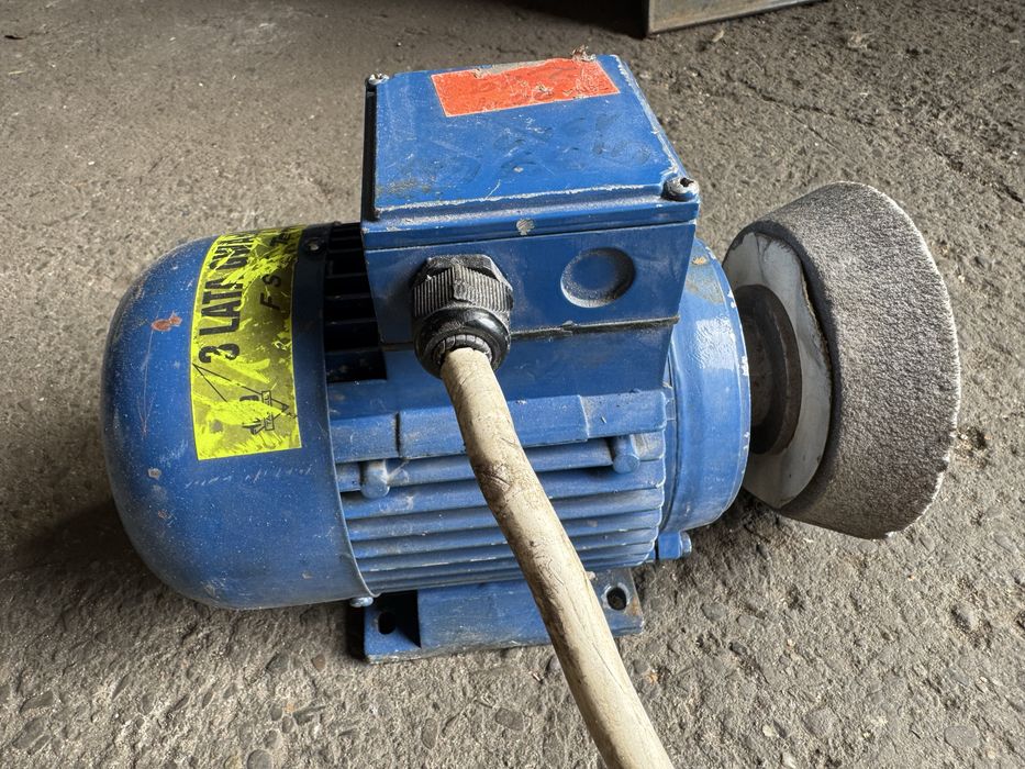 Silnik elektryczny 0,37kW 1360obr 1380obr sprawny SG71-4B