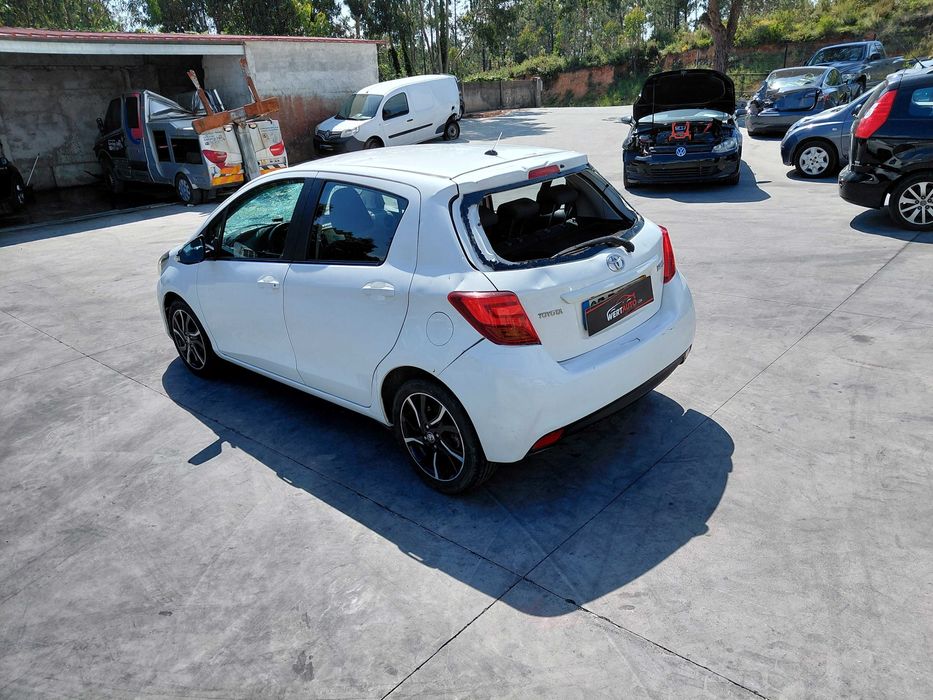 Toyota Yaris 1.4D, 2015 Nacional 104000km