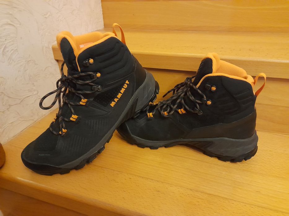 Кросівки ботінки трекінгові туристичні Mammut sapuen high gtx