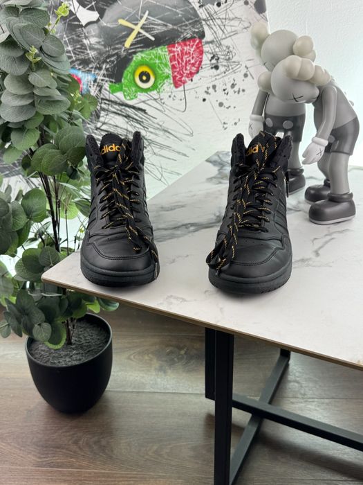 Кросівки шкіряні Adidas Hoops 38.5 розмір Е16165