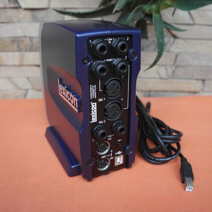 Внешняя USB звуковая карта LEXICON LAMBDA