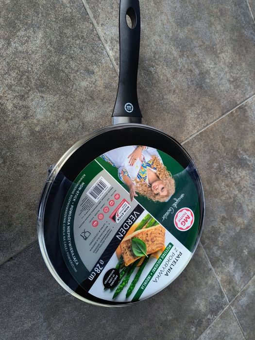 Patelnia MG Home Magda Gessler 28cm z pokrywką