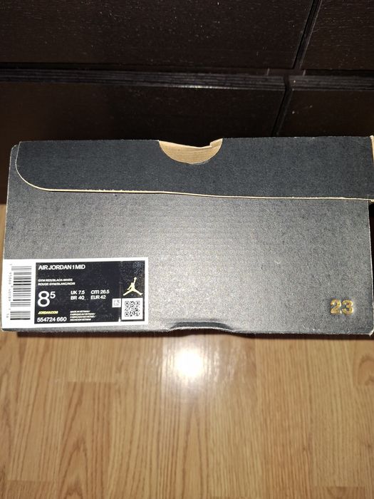 Sapatilhas air jordan mid pretas e vermelhas originais