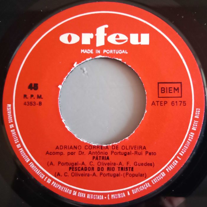 Adriano Correia de Oliveira - - - - - Elegia - - - - - EP
