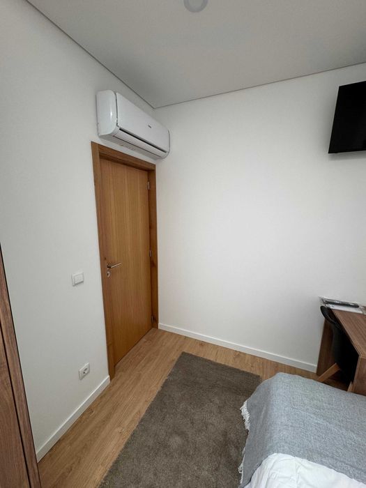 Quarto para arrendar na Areosa, a 1 km do Polo Universitário do Hospital de São João