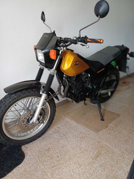 vendo moto  Yamaha 125tw