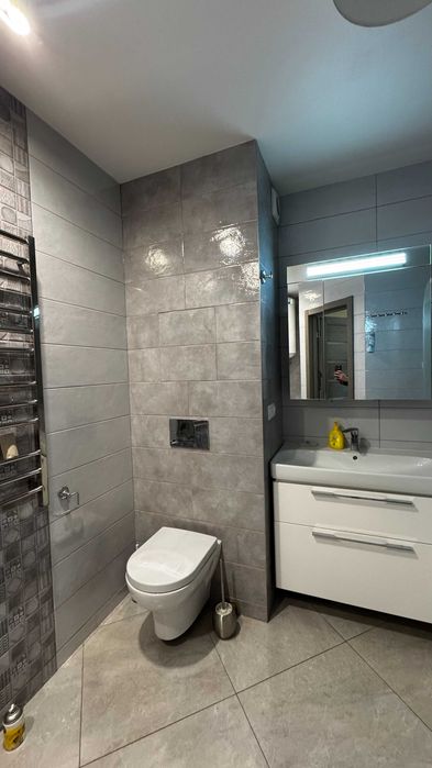 Продам шикарную 3 к.кв в Чугуеве (Авиатор)