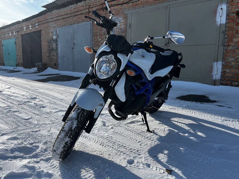 мотоцикл Suzuki Gladius sfv400  2011р.в
