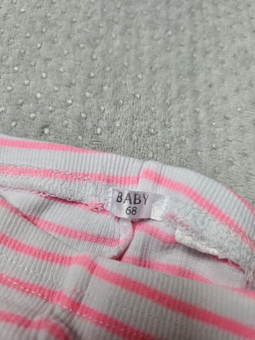 Legginsy w paski rozmiar 68