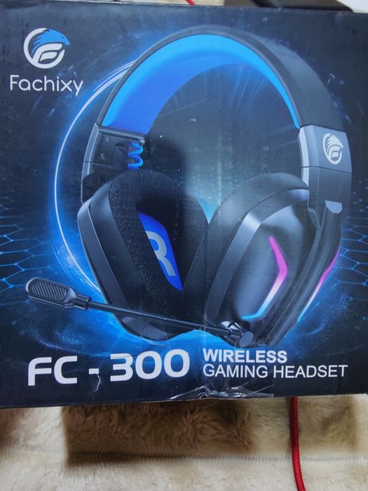 бездротова ігрова гарнітура Fachixy FC-300.
