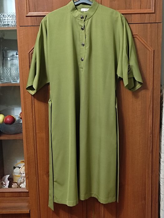 Гарна сукня в розмірі 58-60