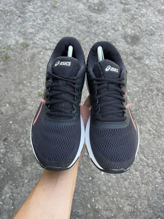 Оригінальні Кросівки Asics