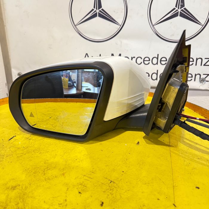 Mercedes W253 ліве дзеркало мертва зона камера