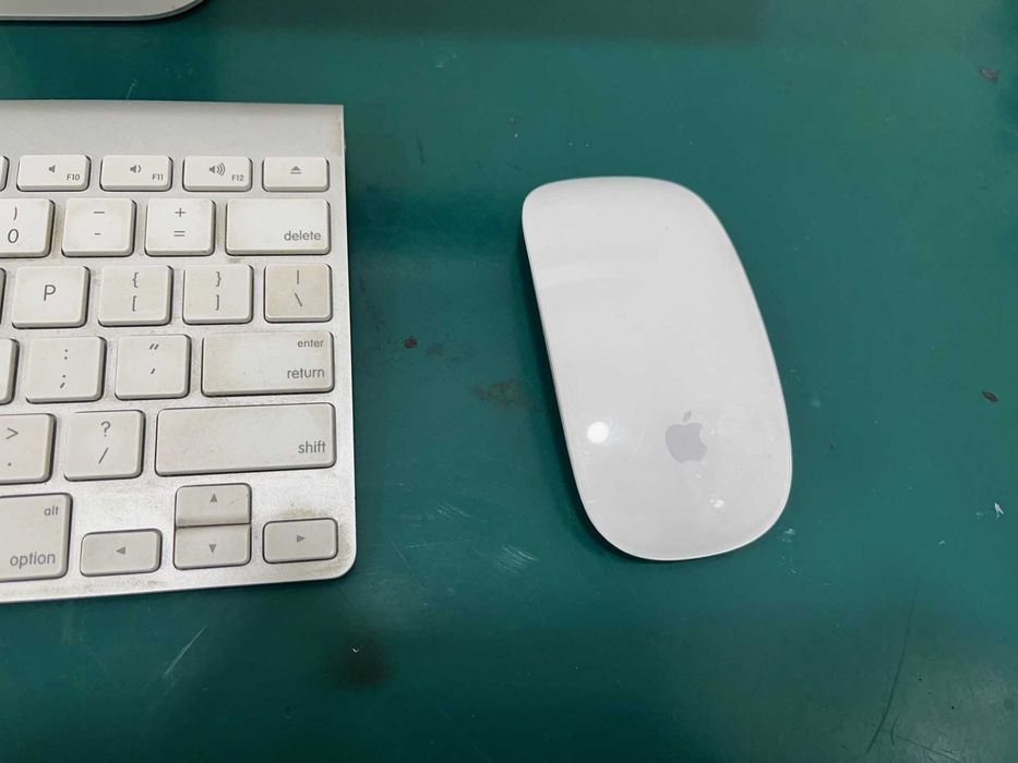 Computador iMac de 21.5 polegadas da Apple (2011)