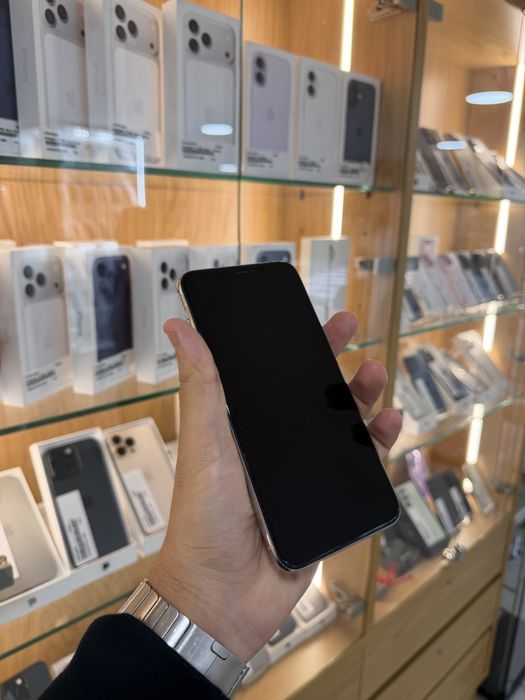 IPHONE 11 PRO MAX SEMI NOVO