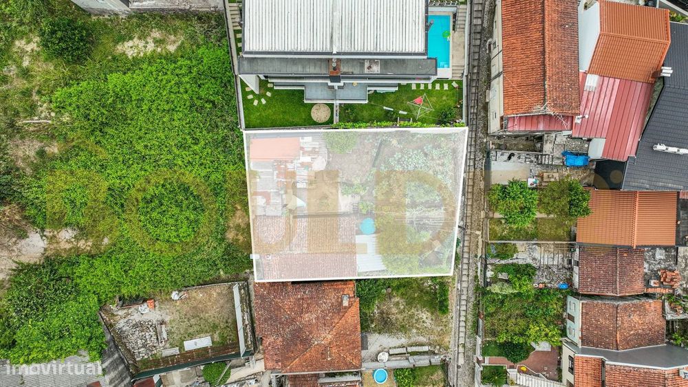 Moradia T3 para Venda – Rua 1º de Dezembro, Braga