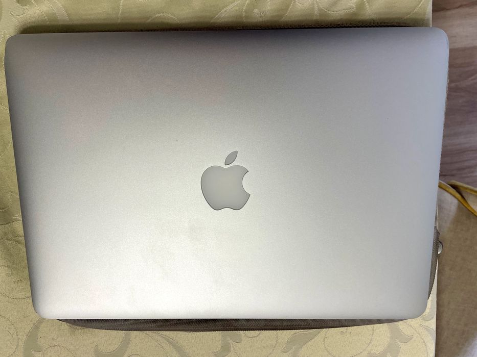 MacBook Air 13' (2015)