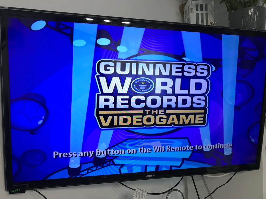 Konsola wii z pudełkiem