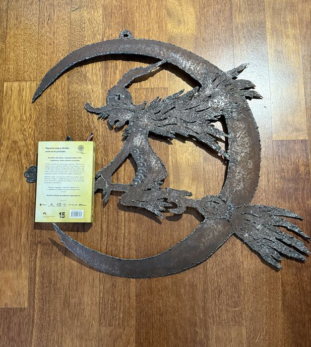 Duża zawieszka metaloplastyka baba jaga