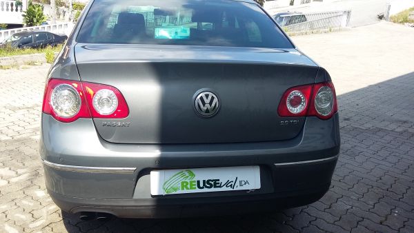 Mola de suspensão trás esquerda VOLKSWAGEN Passat (3C2)