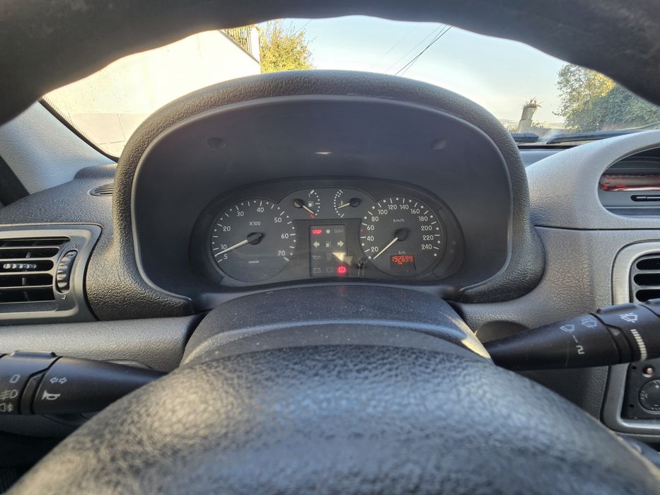 Renault Clio 8/2000