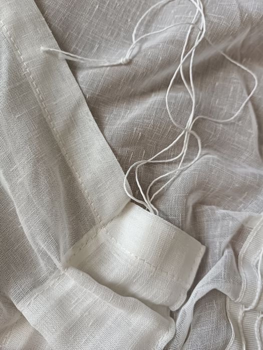 Тюль,занавески белые 4 шт с лентой и крючками высота 2.30 м