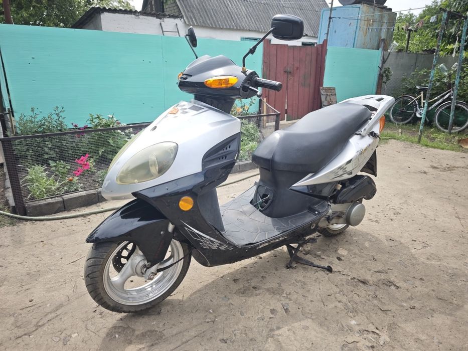 Скутер 125 кубов