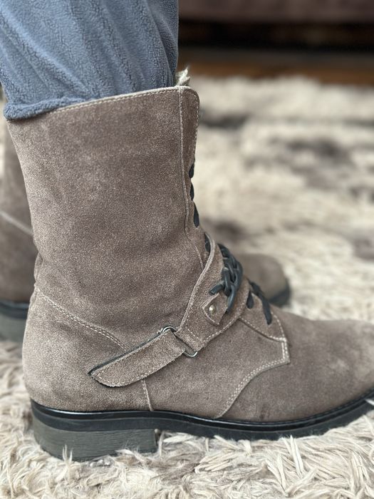 Зимові жіночі ботинки із натуральної замші шоколадного кольору