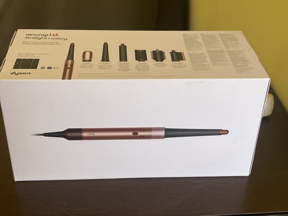 Dyson Airwrap i.d.multi-styler and dryer Straight + Wavy in Amber silk