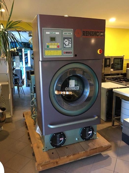 Máquina de limpeza a seco