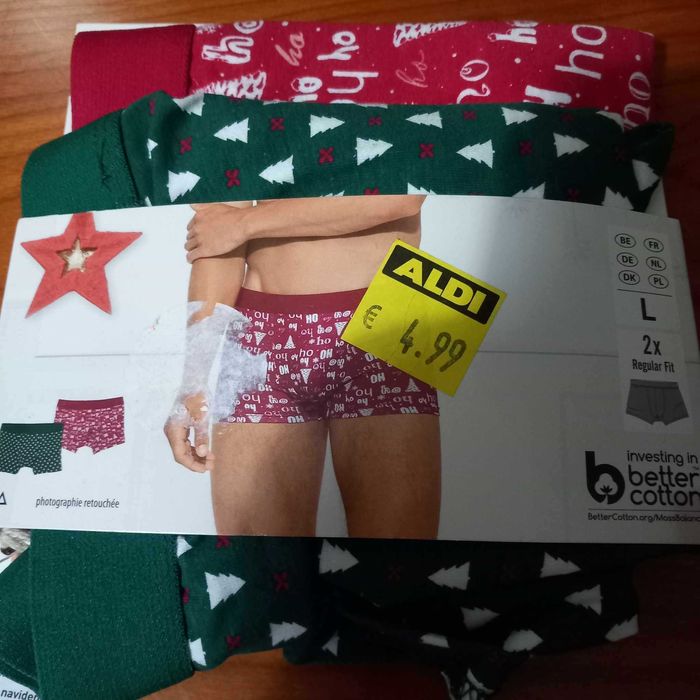 2 Boxers de Natal Tamanho L NOVO com 20% de desconto