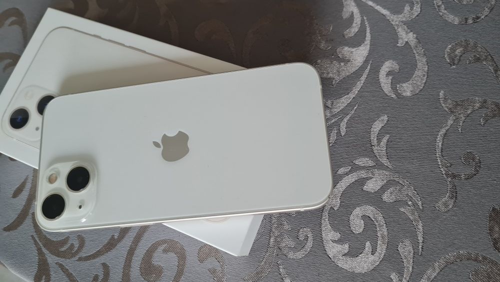 Sprzedam iphone 13  128gb