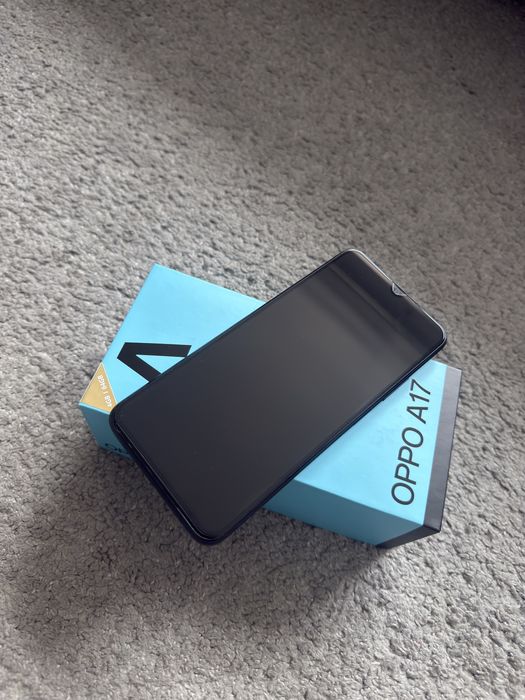 Smartfon Oppo A17