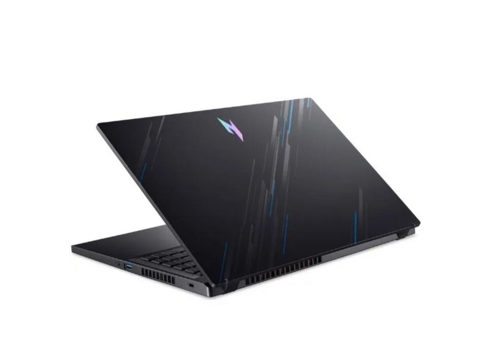 Продам ігровий ноутбук Acer Nitro V15 - стан майже новий