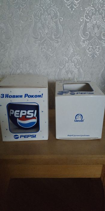 Новорічна скляна куля