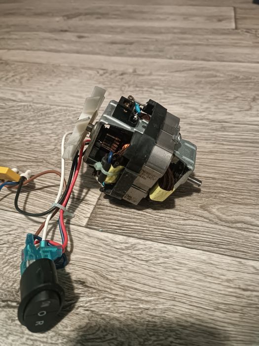 Двигун до м'ясорубки