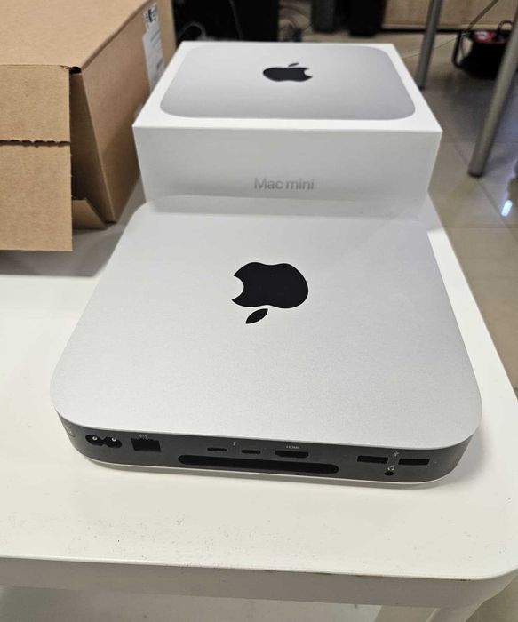 Mac mini M2 8/256GB, super stan + monitor LG 24" gratis