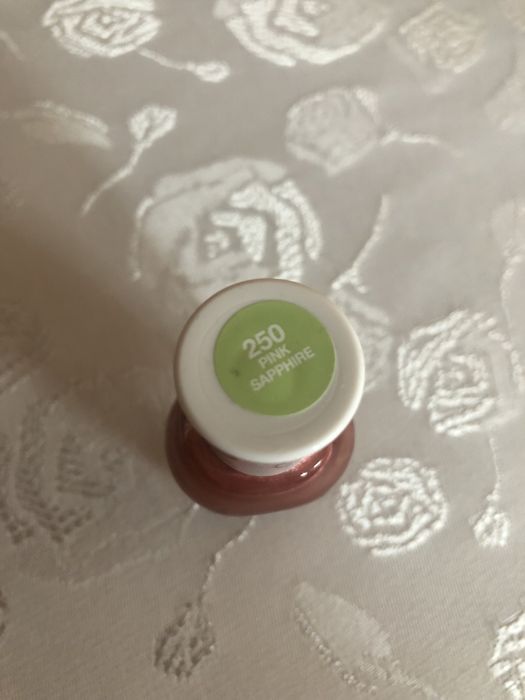Lakier do paznokci Sally Hansen 250 pink sapphire 10 ml