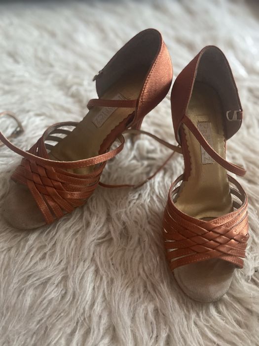 Buty  taneczne do łaciny