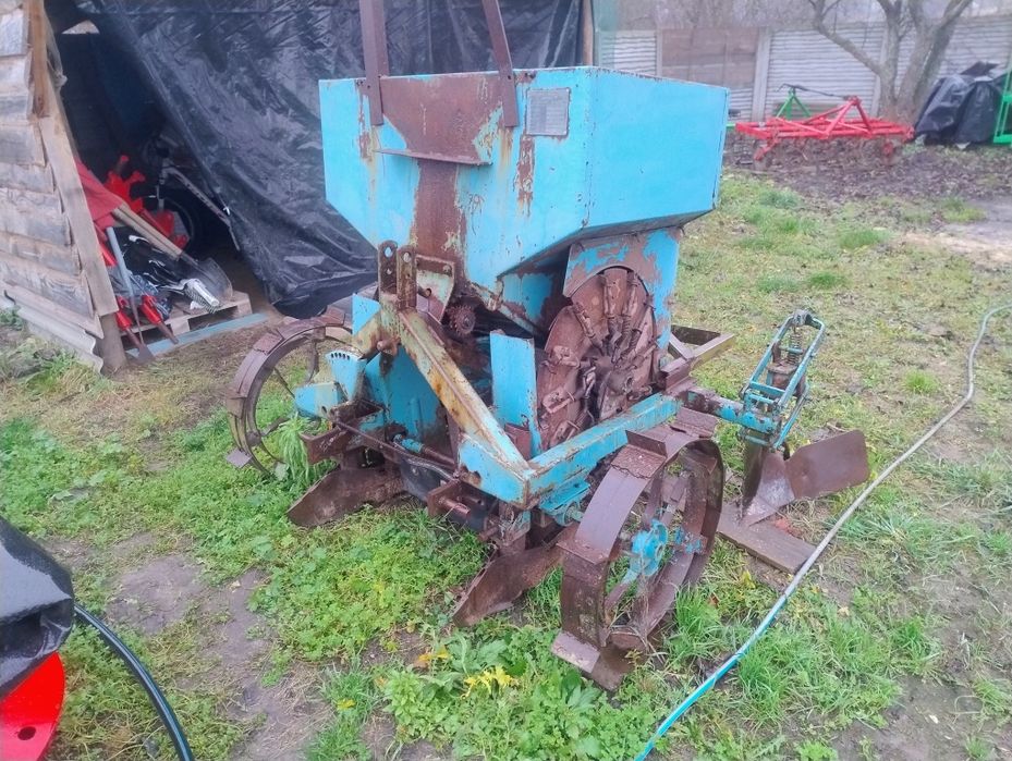 Саджалка чеська двохрядна. Є доставка