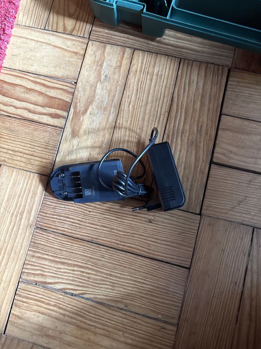 Vendo máquina de aparafusar marca Bosch universal Drill 18V