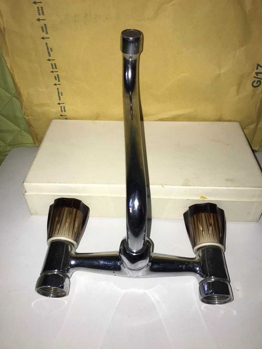 Змішувач новий  імпортний з "радянських часів" - кінець 80-х, ЛАТУНЬ.