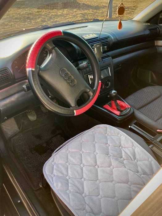 Продам автомобіль AUDI