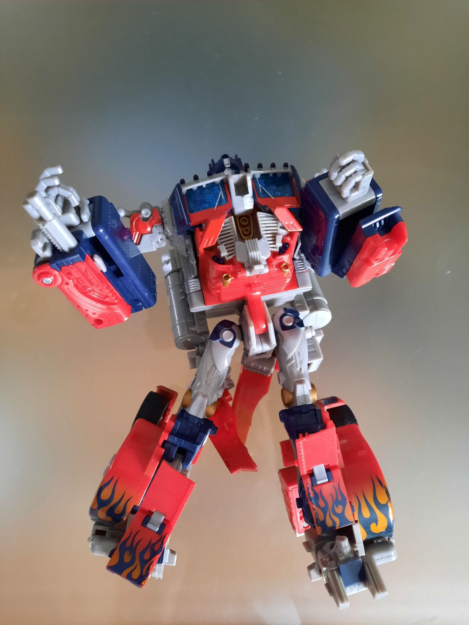 Optimus sales prime olx