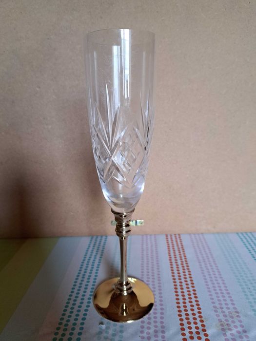 Весільні келихи продам