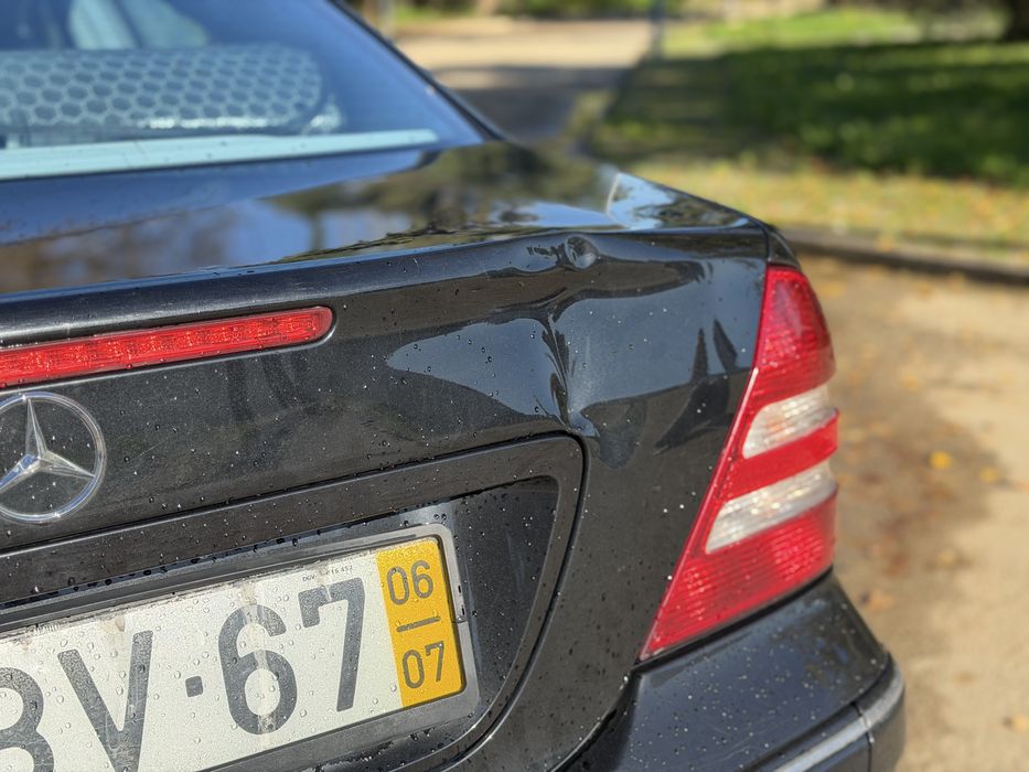 Mercedes C220 APENAS 154 MIL KMS