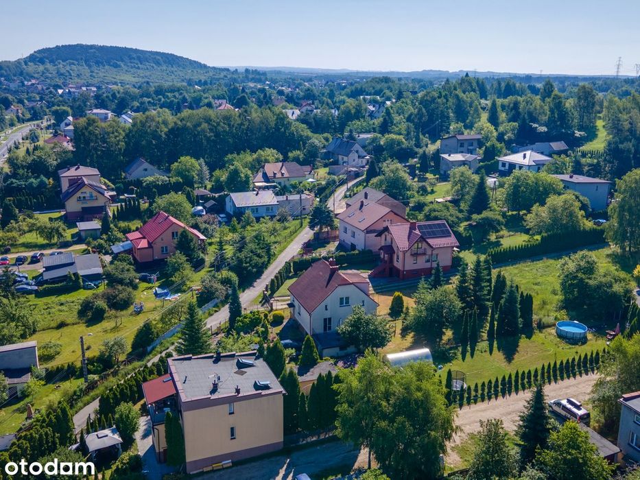 REZERWACJA Dom dla rodziny, 2 garaże, piękny ogród. Bez prowizji