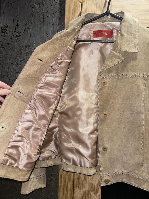 Куртка из натуральной замши