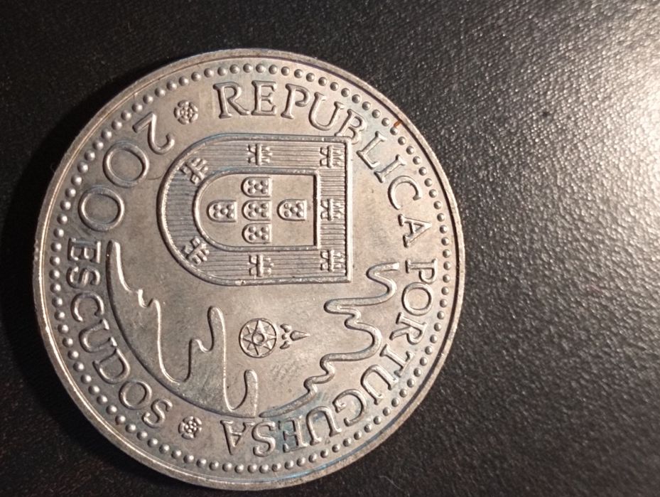 200 escudos 1993 - Chegada à Ilha de Tanegashima - O Grande Encontro..