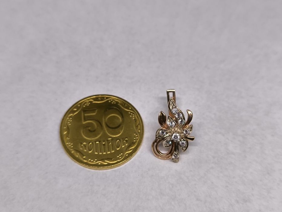 Серьги золотые, вес 3.43